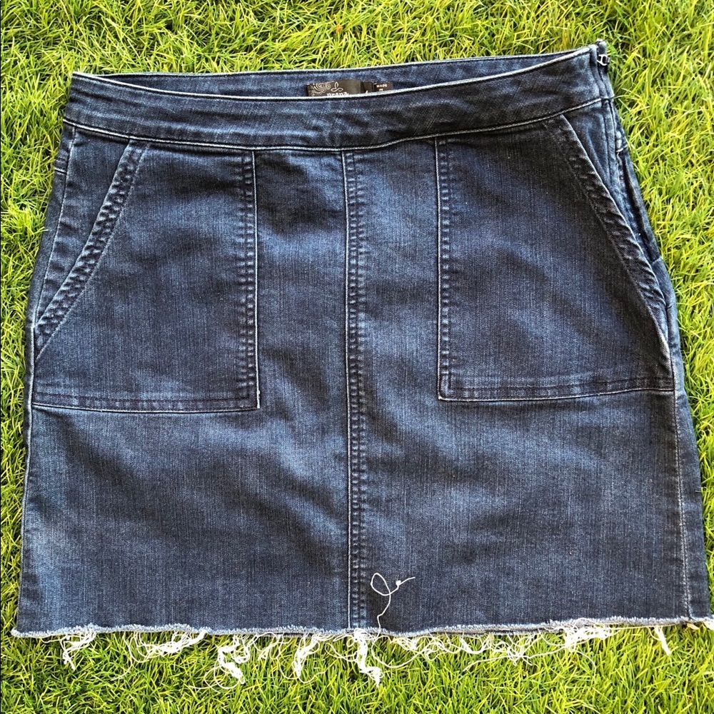 PrAna denim skirt size 4